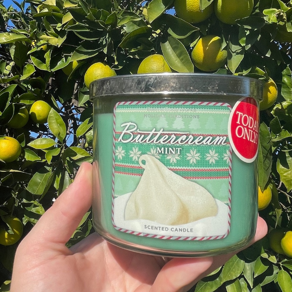 Buttercream Mint Bath and Body Works Candle
